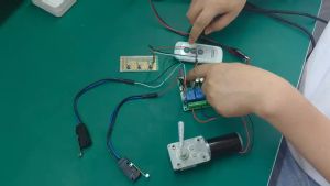 Bộ công tắc điều khiển từ xa đảo chiều động cơ 9v 12v 24v 36v 48v 72v DC/10A có cổng lắp công tắc hành trình đóng ngắt