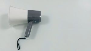 B1 T1 - Supremo Powerful Handheld Megaphone 3.7V 20Watts with Long-life Battery SMP-V20-20W Series