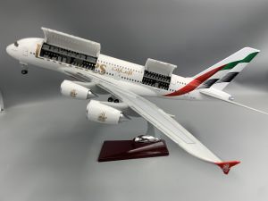 For Emirates Airlines A380 Scale Aircraft 1/160 New Plane Model Resin with Landing Gear Wheels Light Collections Displays Gift