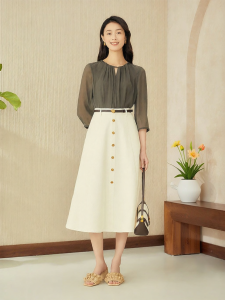 Elegant Lace Small V-Neck 100 Silk Shirt