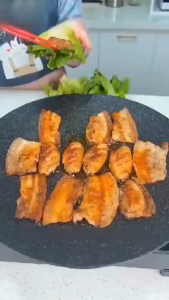 BBQ Grill Pan Medical Stone Material Non Stick Curved Design Indoor & Outdoor Camping Grill Pan--30/34cm