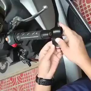 Universal Motorcycle Throttle Grip Motorcyle Cruise Control Cruise Assist Hand Rest Control Grips Accelerator Handlebar Assis