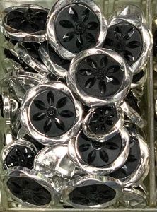 5 nút vét họa tiết nổi.