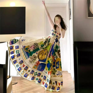 Váy Mùa Hè Mới in Graffiti Không Tay Cạp Cao Cho Nữ Váy Đi Biển Phong Cách Dân Tộc Váy Midi Cổ Chữ a