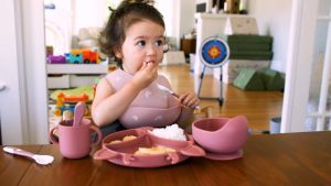 06 PCS Set Premium Silicone Gift Set / Hampers / Peralatan Makan Bayi Silicone