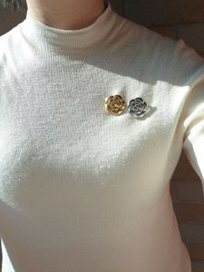 Minimalist Easiest for Match Rose Brooch French Style Retro Gold Silver Classy Suit Outwear Sweater Corsage Accessories