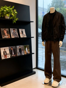 Quần Dài Nam Ống Đứng Màu Trơn Phong Cách Mỹ Cổ Điển Rộng Rãi Đa Năng Mùa Thu Đông Mới Quần Dài Nam Phong Cách Retro