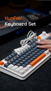 XUNFOX K82 Three-colors 94-Keys Blacklit USB Wired Gaming Keyboard Cable Length: 1.5m