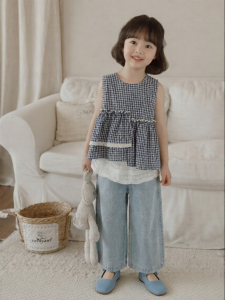 YOEHYAUL | Fade-Resistant Girls Jeans Loose Leg Capris