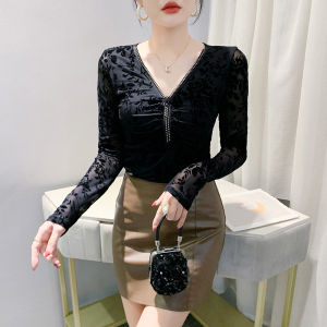 REHIN เสื้อยืดแขนยาวพิมพ์คอกลมกำมะหยี่แฟชั่นใหม่สำหรับผู้หญิงเสื้อกระชับสัดส่วนประดับด้วยพลอยเทียม