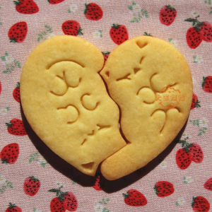 Cute Cat Heart Shaped Puzzle Cookies Valentines Day 520 Creative Dessert Baking Tools Cartoon Style PLA Material