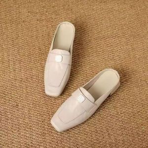 Comfortable Leather Mules Womens Summer New Low Heel Thick Heel Outdoor Wear Slip-On Convenient Head Covered Sandals