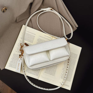 Fashionable Double Pocket Shoulder Bag Womens New Style Retro Rivet Underarm Bag High-End Sensation French Bread Crossbody Bag