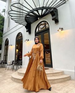dress mewah silky Yasmin Marisa Camelia gown by aura hijab