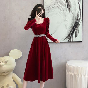 Ji Jingyi Velvet Dress Womens Evening Gown Elegantly Embroidered Black Long Sleeve Autumn Winter New Style High Waist Maxi Dress
