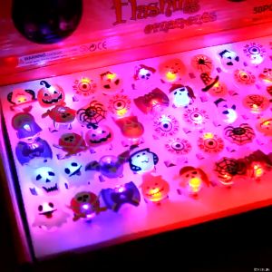 Nhẫn Đèn Led Đồ Chơi Phát Sáng Hình Đầu Lâu /Hải Tặc/ Bí Ngô Dễ Thương Trang Trí Halloween Cho Trẻ Em