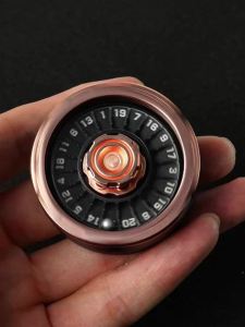 0 Sided D20 Lucky Rotating Wheel Fidget Toy Anti Stress Anxiety Relief EDC Hand Spinner Desk Gadget DND RPG Table Game Gift