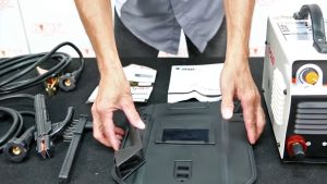 POLO เครื่องเชื่อม ARC MMA Inverter กระแสไฟเชื่อม 10-160 แอมป์ รุ่น SARC200 ขนาดลวดเชื่อม 2.6-4.0 มม มีระบบ IGBT ระดับป้องกัน IP21S (โปโล)