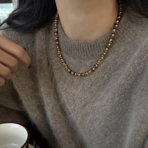 Autumn Winter Pearl Tiger Eye Stone Beaded Necklace Womens Luxury Minimalist High-End Feel Sweater Chain Fashion Jewelry