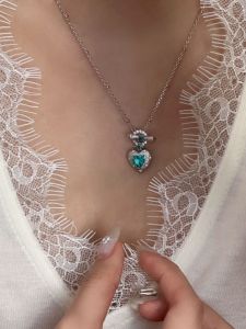 Elegant Vintage Love Heart Ring Necklace Earring Set with Embedded Zircon for Women Parai Bara Silk Luxury Fashion Jewelry