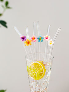 หลอดแก้วแบบใช้ซ้ำได้ 3/6 ชิ้น พร้อมตกแต่งดอกไม้ หลอดโค้งทำจากแก้วบอโรซิลิเกตคุณภาพสูง สำหรับเครื่องดื่มฤดูร้อน ของขวัญที่เหมาะสำหรับน้ำผลไม้ ชา