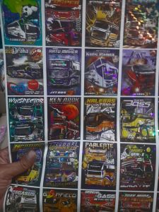 STIKER BUS BASURI HOLOGRAM  1 LEMBAR ISI 30 KOTAK