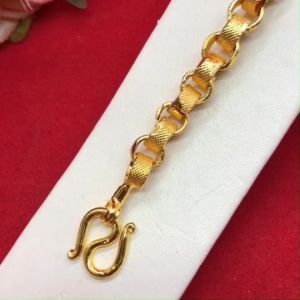 สร้อยข้อมือทองลายทาโร่ห้อยจี้หัวใจ ความยาว 9 นิ้ว ชุบทอง ทองปลอม ใส่ได้ทุกโอกาส ใส่อาบน้ำได้ รูปถ่ายจากสินค้าจริง