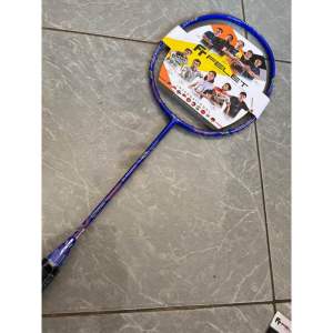RAKET BADMINTON ORIGINAL FELET AGGRESSOR 001 002