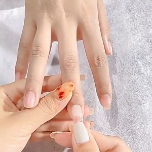 10ml Solid Nail Tips Gel Non Stick Hand False Nail Extension Transparent Acrylic Manicure Extension Glue