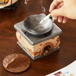 Old Stove Decorative Ash Tray Creative Personalized Trend Household Desk Resin Prevent Fly Ash Accessible Luxury Retro Style with Lid