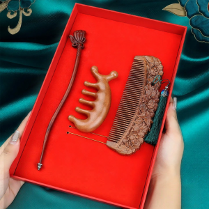 XIAOLIZI | Premium Sandalwood Comb Gift Set for Teachers Friends Mothers