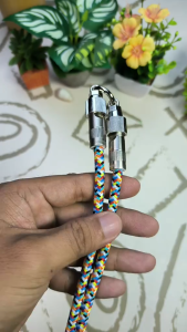 Dây cáp sạc nhanh điện thoại chống rối đeo cổ tiện dụng