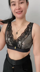 Bra-312 ⚡SALE⚡ เสื้อชั้่นในผู้หญิง ไร้ขอบ ไร้โครง ดันทรง ตะขอหลัง บราแฟชั่น เสื้อชั้นในดันทรง อกชิด