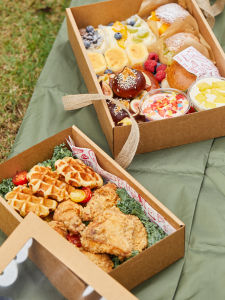 Internet Celebrity Open Window Picnic to-Go Box Afternoon Tea Gift Box Baking Brown Packing Paper Dessert Takeaway Camping Style to-Go Box