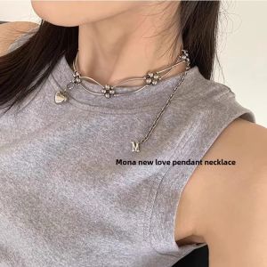 MONA Heart Shaped Pendant Necklace Womens Fashion Sensation 2023 New Popular Lockbone Chain Necklace Accessory