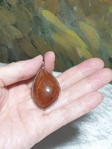 Gegegems Collection 21.25 grams large size all natural reddish golden Rutilated Quartz and 925 Silver pendant [Natural Crystal] 21.25克大尺寸红金丝发晶925银吊坠