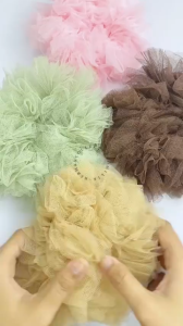 Cepol Hijab Scrunchie Medium Bahan Tile Cepol Hijab Tulle Anti Pusing Ikat Rambut Penambah Volume Hijab Aksesoris Hijab Wanita