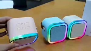 [ BỘ 1 LOA 2 MIC ] Loa bluetooth K12 Không Dây mini Kèm 2 Micro Thiết Kế Nhỏ Gọn Tiện Dụng - Vừa Kết Nối Loa Nghe Nhạc  Vừa Kết Nối Mic Hát Karaoke - BẢO HÀNH 1 ĐỔI 1 từ MƯỜNG THANH ROYAL