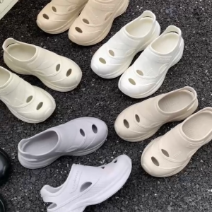 ส่งจากไทย💥 รองเท้าผ้าใบ ยางรัดส้น SHO-NAM รองเท้าแตะแบบสวมสไตล์เกาหลี นิ่ม เบาใส่สบายเท้า สีมินิมอล💥