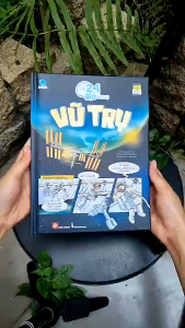 Sách Tranh Khoa Học Cho Bé Trải Nghiệm 24 Giờ Trong Vũ Trụ - Đinh Tị