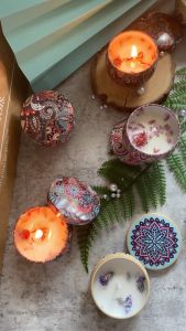 【Ready Stock】Smokeless scented candle Southeast Asian tin can dried flower handmade soy wax bedroom fragrance No Alcohol