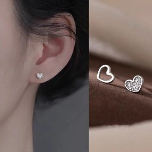 Hoa Tai mini đơn giản khuyên nụ bạc tình yêu trái tim phong cách Hàn Quốc Phụ Kiện Bông tai đá zicon bất đối xứng