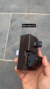 Công tắc lên kính xe ô tô hino lái công tắc nâng hạ kính xe ô tô thùng 10 chân kim