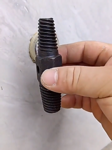 【Local delivery】2-in-1 Broken Pipe Extractor Tool Removes Stuck Screws from 4/6 Inch Pipes