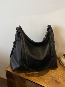 กระเป๋าถือทรงถังสะพายข้างสำหรับผู้หญิง ความจุขนาดใหญ่ กระเป๋าถือสำหรับเดินทาง กระเป๋าถือสำหรับใส่ของใช้ประจำวัน กระเป๋าถือ PU วัสดุ