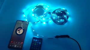 Lampu strip LED USB 10M dikontrol melalui aplikasi dapat berubah warna strip LED RGB 5050 strip lampu fleksibel cocok untuk dekorasi ruangan dioda lampu latar TV dekorasi Natal dekorasi pesta