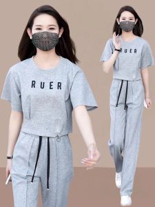 แฟชั่นสบายๆชุดกีฬาบางสําหรับผู้หญิง 2024 ฤดูร้อนใหม่รอบคอแขนสั้นกางเกงขากว้างชุดสองชิ้น