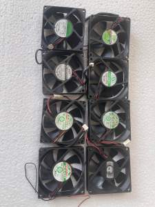 Quạt fan 8x8x2cm (dòng từ 0.2A đến 0.3A)