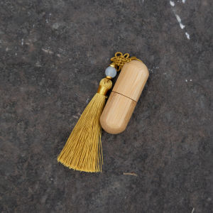 Mini Bamboo Tassel Perfume Subpackaging Roll-on Bottle Medicine Fire Extinguisher Bottles Essential Oil Bead Bottle 2ml Classy Portable Hanging