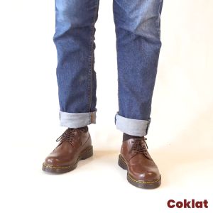 Sepatu Low Boots Docmart Pria Kulit Variasi WingTip Outsole Karet Kuat Berkualitas M.1061